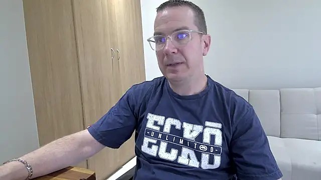 Snapshot of BrettJ81 chatting on March 2026 02:44:01 PM BrettJ81 online show from March 2026 02:44:01 PM