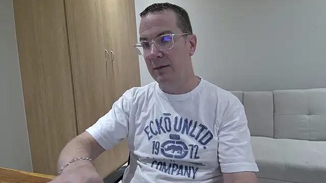 Snapshot of BrettJ81 chatting on March 2026 02:44:01 PM BrettJ81 online show from March 2026 02:44:01 PM