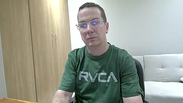 Snapshot of BrettJ81 chatting on April 2026 05:57:01 PM BrettJ81 online show from April 2026 05:57:01 PM