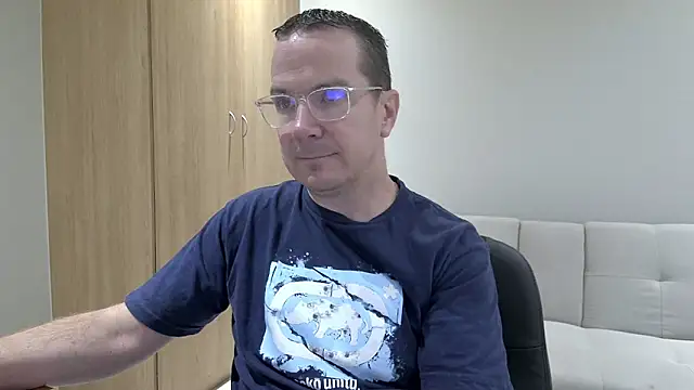 Snapshot of BrettJ81 chatting on April 2026 10:32:02 AM BrettJ81 online show from April 2026 10:32:02 AM