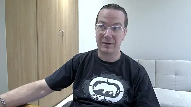 Snapshot of BrettJ81 chatting on April 2026 11:42:01 AM BrettJ81 online show from April 2026 11:42:01 AM