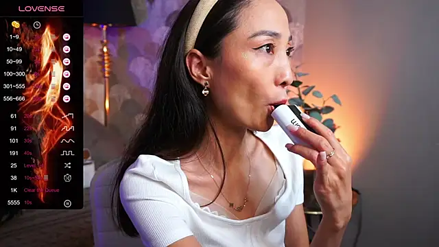 Snapshot of 1reisatumi_ chatting on October 2025 01:32:01 PM 1reisatumi  online show from October 2025 01:32:01 PM