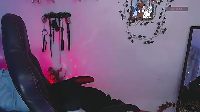 Eve Blue77 online show from April 2026 07:25:02 AM