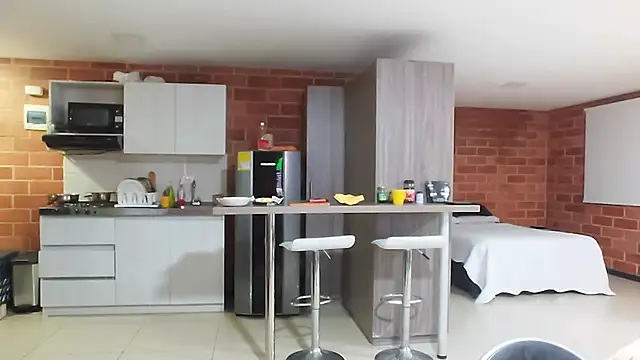 Snapshot of warrenkener chatting on April 2026 12:41:02 AM warrenkener online show from April 2026 12:41:02 AM