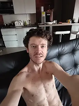 Snapshot of warrenkener chatting on April 2026 02:15:01 PM warrenkener online show from April 2026 02:15:01 PM