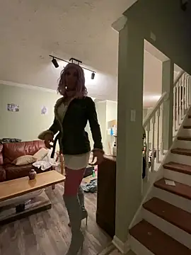 Snapshot of JenniDoucet chatting on January 2025 11:33:02 PM JenniDoucet online show from January 2025 11:33:02 PM