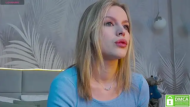 AmaliaBell online show from December 2024 01:03:01 PM