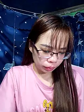 Snapshot of __Mai-love19__ chatting on March 2025 02:48:01 AM   Mai-love19   online show from March 2025 02:48:01 AM