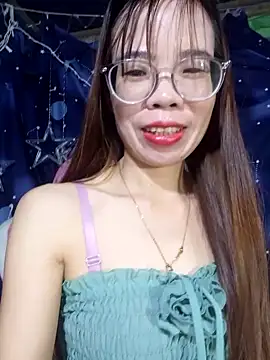 Snapshot of __Mai-love19__ chatting on October 2025 12:33:02 AM   Mai-love19   online show from October 2025 12:33:02 AM