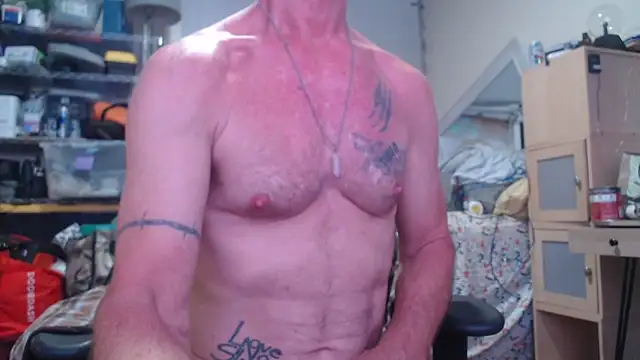 Snapshot of lovenoslut2 chatting on November 2025 12:26:01 PM lovenoslut2 online show from November 2025 12:26:01 PM