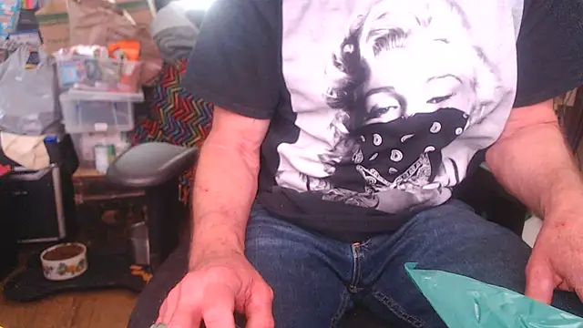 Snapshot of lovenoslut2 chatting on April 2026 01:36:01 AM lovenoslut2 online show from April 2026 01:36:01 AM