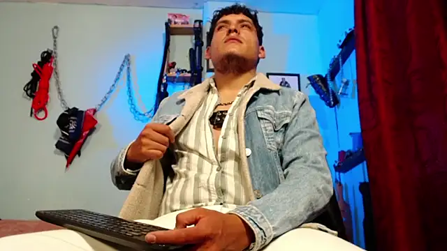 dom2travelersss online show from April 2026 12:14:02 PM