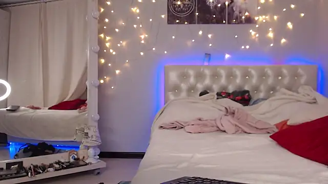 ExoticaGirl online show from December 2024 01:36:02 PM