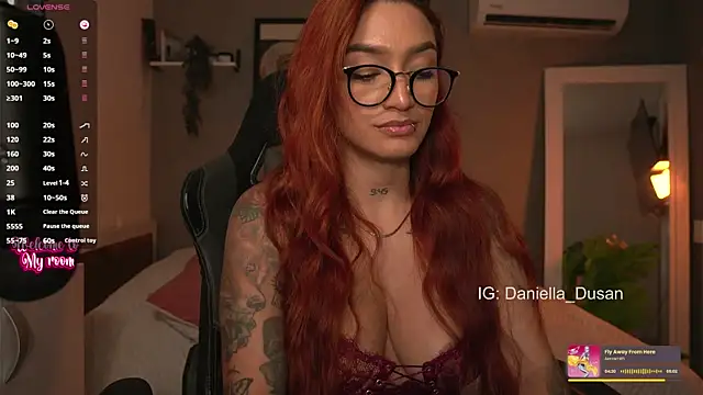 Snapshot of DaniDusan_ chatting on January 2025 10:26:02 PM DaniDusan  online show from January 2025 10:26:02 PM