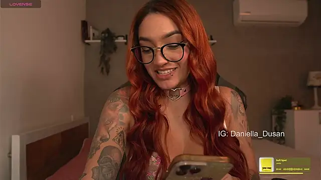 Snapshot of DaniDusan_ chatting on January 2025 05:35:02 PM DaniDusan  online show from January 2025 05:35:02 PM