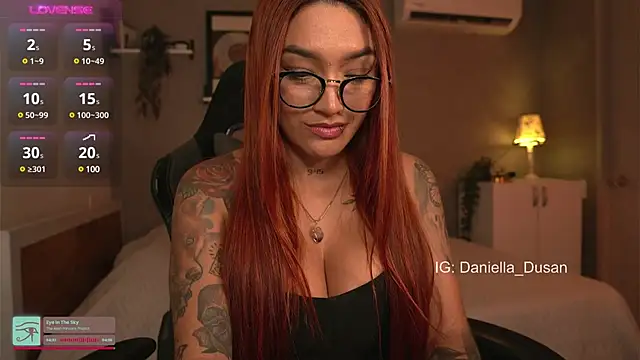 Snapshot of DaniDusan_ chatting on February 2025 07:14:02 PM DaniDusan  online show from February 2025 07:14:02 PM