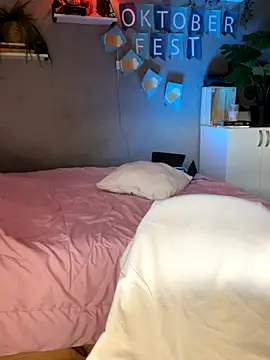 Snapshot of DaniDusan_ chatting on September 2025 10:34:01 PM DaniDusan  online show from September 2025 10:34:01 PM