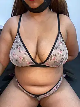 Snapshot of VINDY- chatting on March 2026 05:08:02 AM VINDY- online show from March 2026 05:08:02 AM