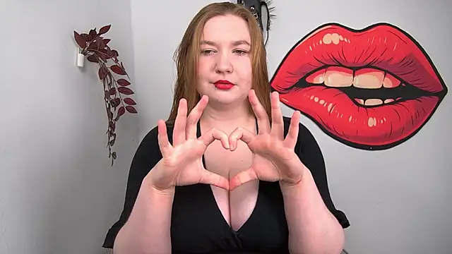 Snapshot of LaraDream chatting on April 2026 02:27:02 PM LaraDream online show from April 2026 02:27:02 PM