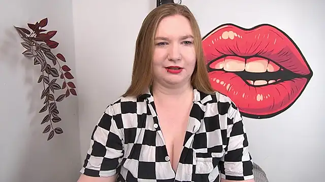 Snapshot of LaraDream chatting on April 2026 02:26:01 PM LaraDream online show from April 2026 02:26:01 PM