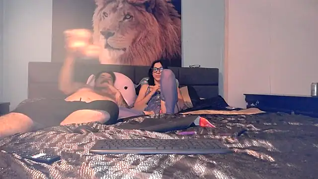 Snapshot of ZANDUNE chatting on November 2025 01:05:02 AM ZANDUNE online show from November 2025 01:05:02 AM