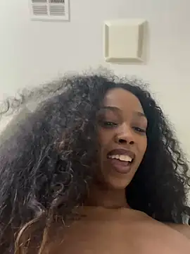 mismialove online show from March 2025 06:01:02 PM