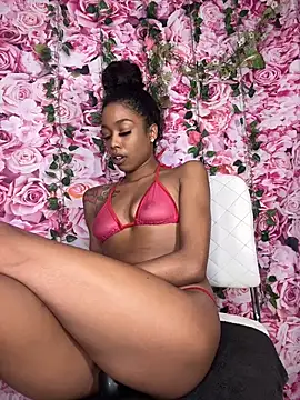 mismialove online show from October 2025 02:35:02 PM