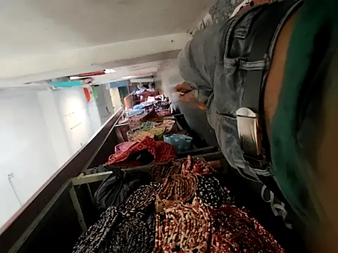 Snapshot of Kolkata___Boy chatting on February 2025 09:35:01 AM Kolkata Boy online show from February 2025 09:35:01 AM