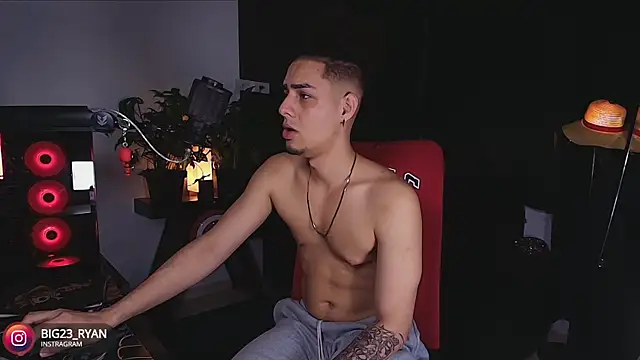 bigryann23 online show from March 2025 03:37:01 AM