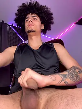 bigryann23 online show from January 2026 02:17:02 AM