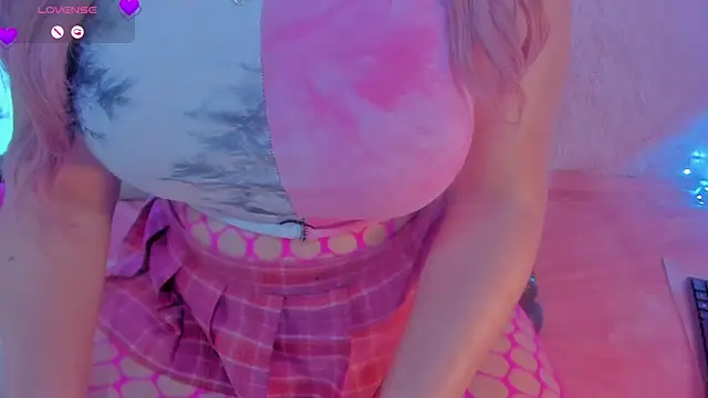 Snapshot of Blessed_Insomnia chatting on April 2026 04:34:01 AM Blessed Insomnia online show from April 2026 04:34:01 AM